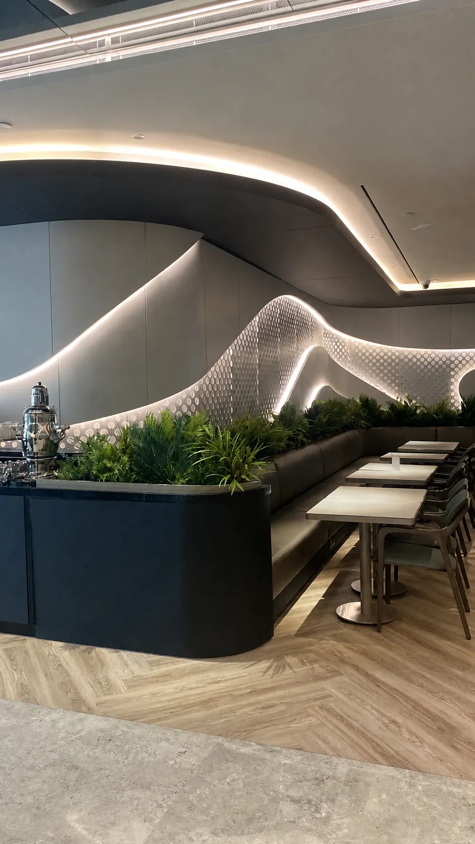 TURKISH AIRLINES CIP LOUNGE - ChatGPT Image 3 May 2026 13_56_55 (5)